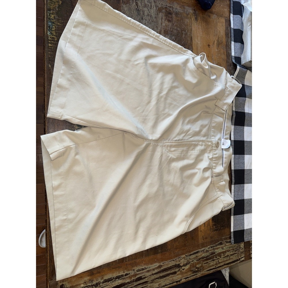 Mens 38 Under Armour Golf Shorts